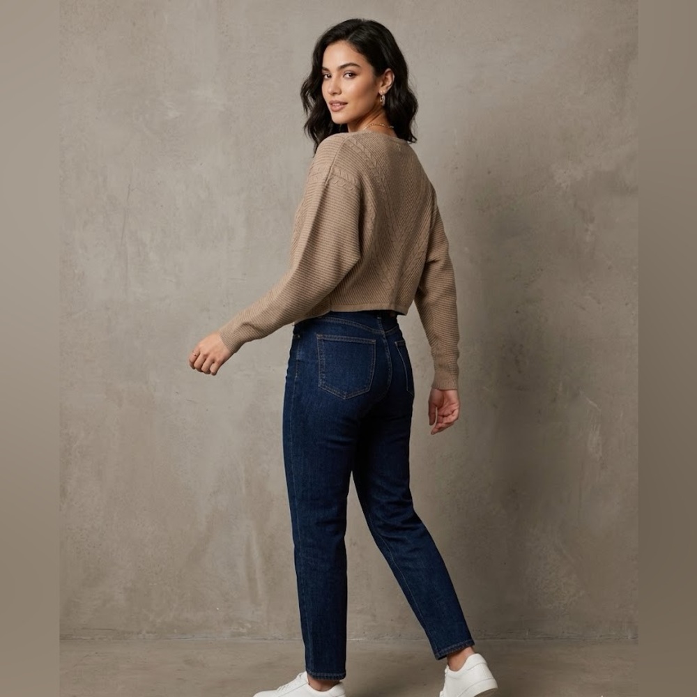 Tahari Taupe Cropped Cable-Detail Crewneck Sweater Size M